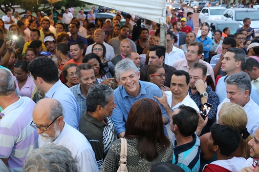 Ricardo autoriza pavimentação de avenida em Cabedelo e beneficia mais de 20 mil moradores