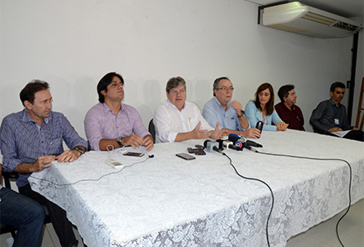 João Azevêdo anuncia fim do racionamento d’água em Campina Grande e região a partir do dia 26