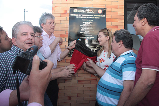 Ricardo inaugura nova sede do Corpo de Bombeiros em patos e beneficia 45 cidades do Sertão