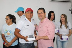Ricardo Pereira_entrega_tablet-ACS 3
