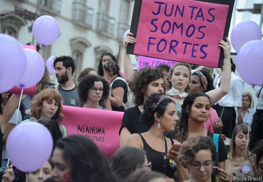 manifestação de mulheres-Foto de Ferando Frazão-Arquivo Agência Brasil