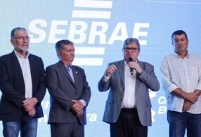 João Azevêdo prestigia evento do Sebrae que premiou práticas empreendedoras de municípios paraibanos