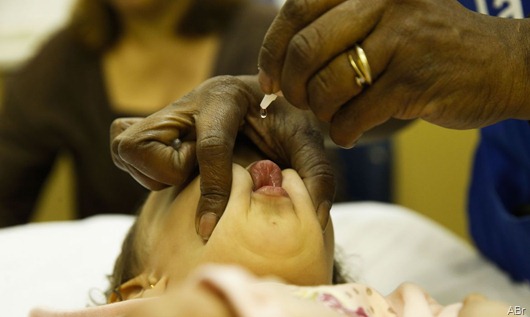 vacina contra pólio