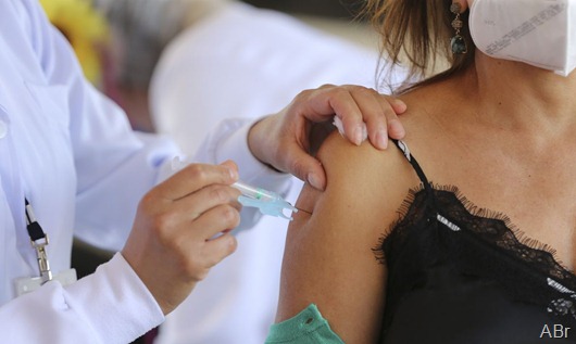 Covid-19_Brasil tem mais de 150 milhões de doses de vacina aplicadas